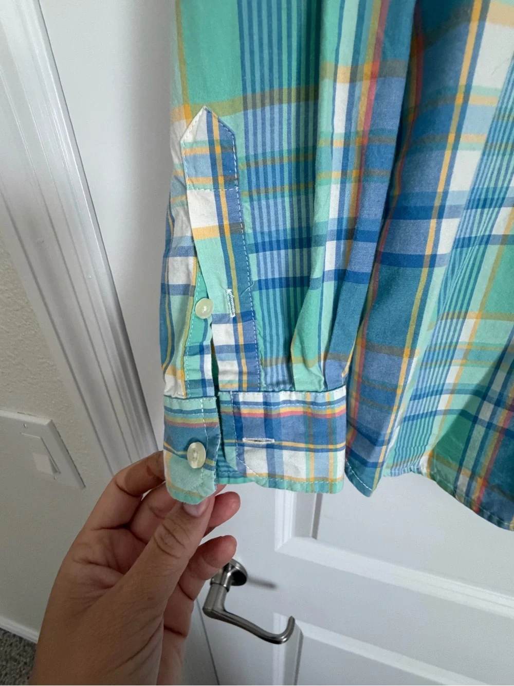GAP Plaid Button-Down Shirt in Mint, Blue & White